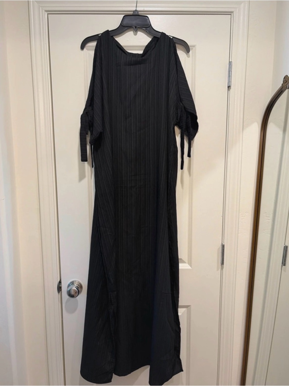 SHEIN Black Pinstripe Cold-Shoulder Maxi Dress with Tie Sleeves